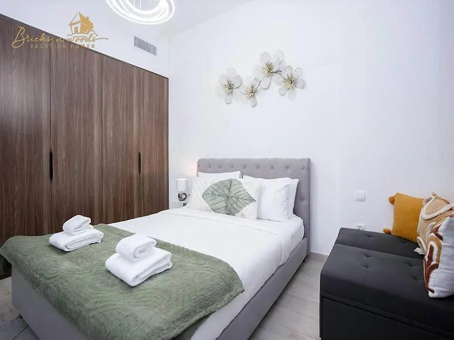 Stunning Burj View 1 Bhk Apartment Dubai
