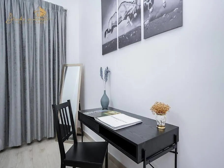 Stunning Burj View 1 Bhk Apartment Dubai
